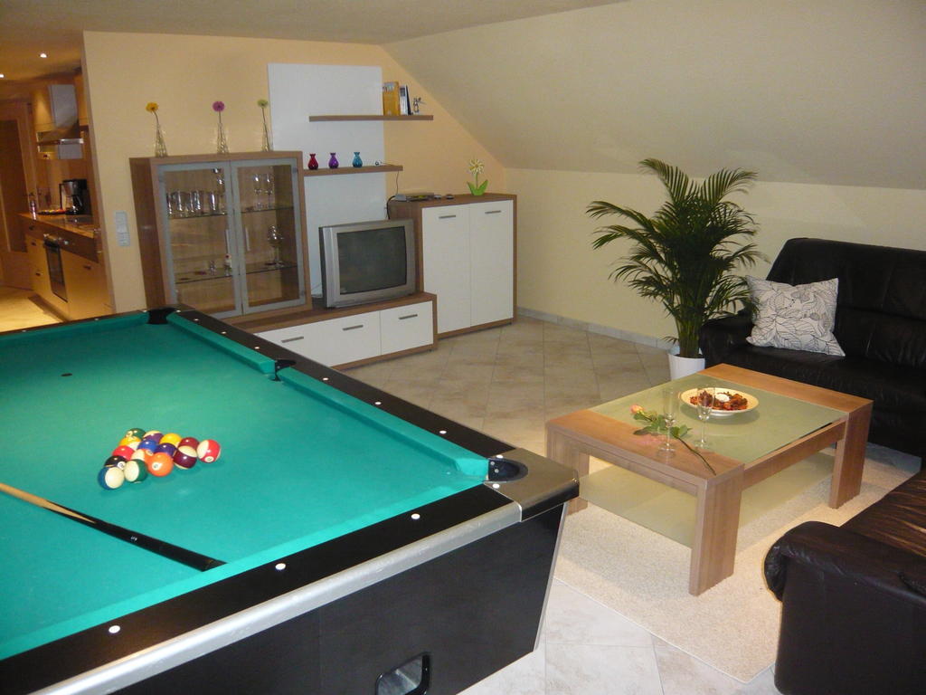 Apartamento Pummpaelzhof Bad Salzungen Habitación foto