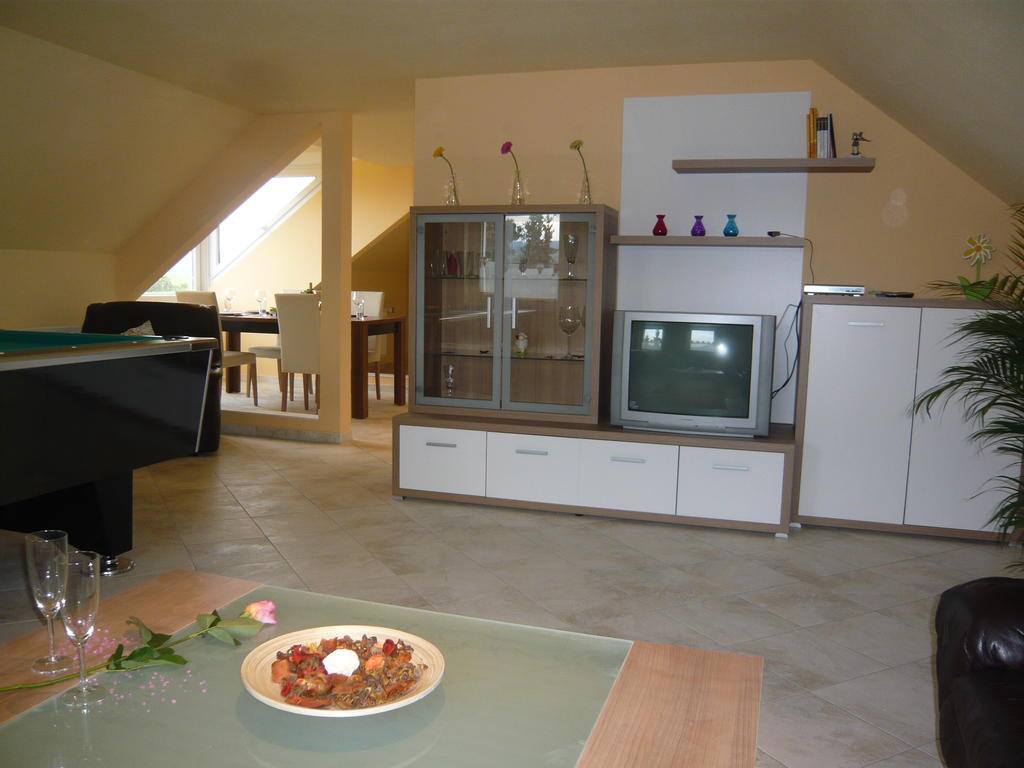 Apartamento Pummpaelzhof Bad Salzungen Exterior foto