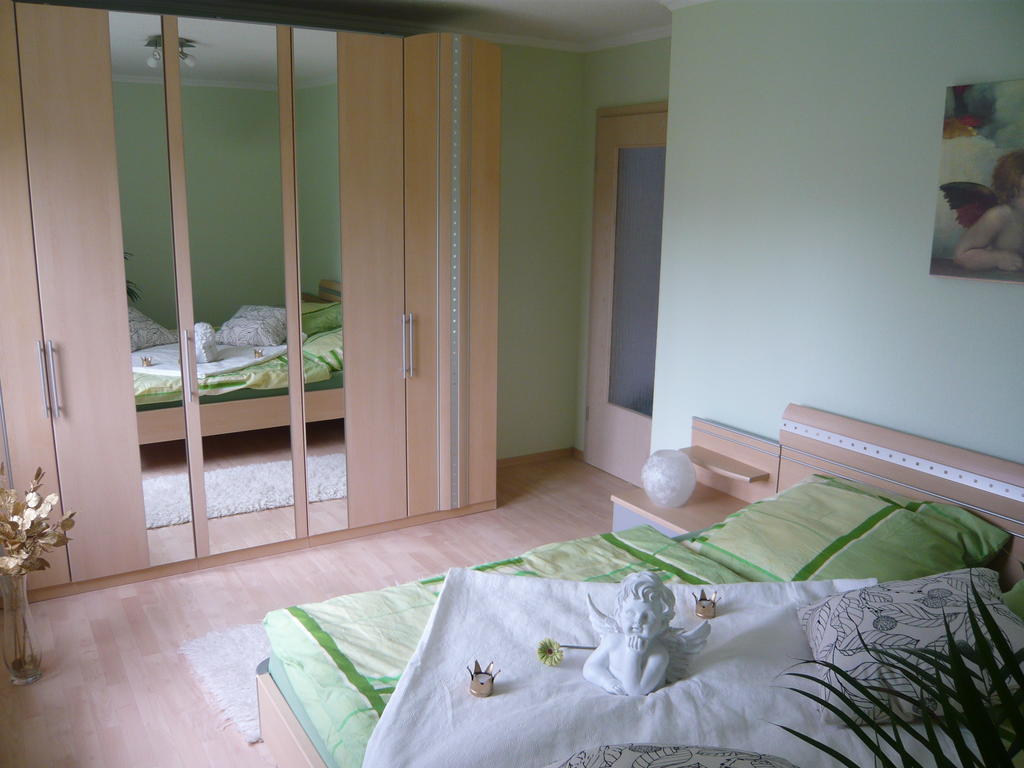 Apartamento Pummpaelzhof Bad Salzungen Habitación foto